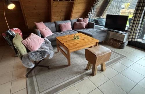 Damp House | Damp Beach House