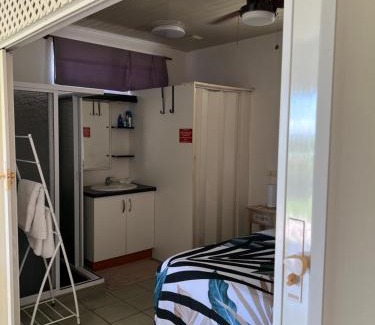 Faaa House | DAMYR PLACE