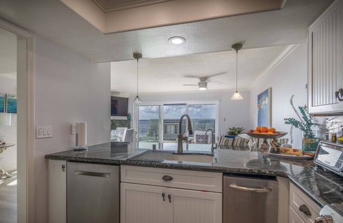 Capistrano Beach Condo | Dana Point-Panoramic Views-Near Beaches , Harbor and Water Sports