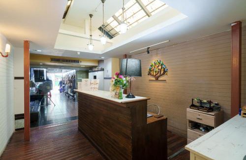 Talat Yot Apartment | Dancenter Khaosan Park Hotel