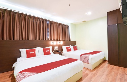 Bandar Kota Bharu Hotel | Dancenter near masjid Muhammadi
