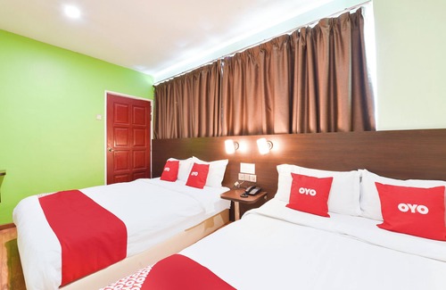 Bandar Kota Bharu Hotel | Dancenter near masjid Muhammadi