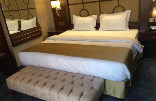 Al-Hamra'a Hotel | Dancenter Red Sea Fountain Alhamra Vivid Plaza Hotel