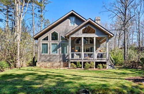 Highlands House | Dancing Bear Walk to Town