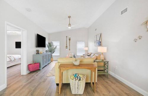 Bradenton House | Dancing Dolphin Villa