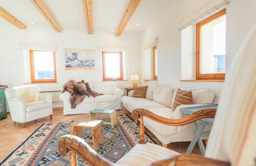 Podjelje House | Dandelion House
