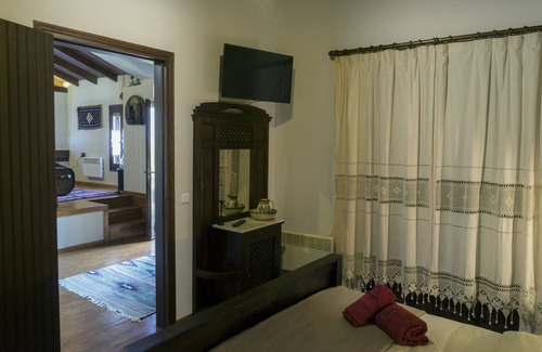 Amfikleia-Elateia House | Dandy Villas Amfiklia - Guest House Dafne - Garden