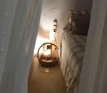 Voia House | Dandy Villas Velanidia - Fisherman's Hut - By the Sea