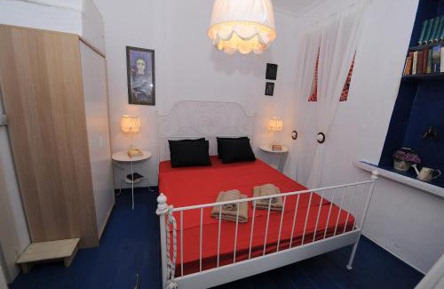 Velanidia Apartment | Dandy Villas Velanidia Sailor's House - Private Maisonette - Sea View