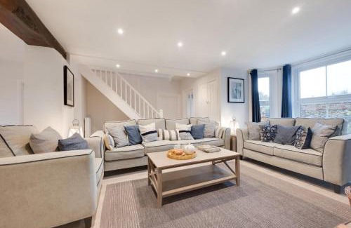 Bacton House | Danecote