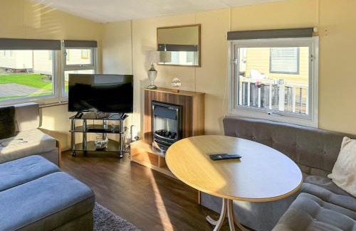 Rhyl House | Danella