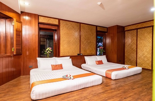 Talat Yot Hotel | Dang Derm Khaosan