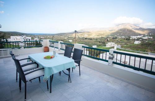 Galini Apartment | Daniel and Marina