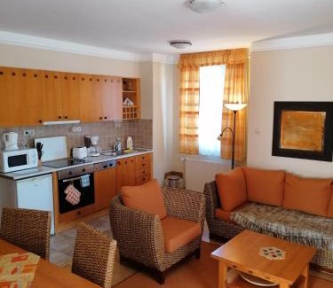 Bukfurdo Apartment | Daniella Apartmens