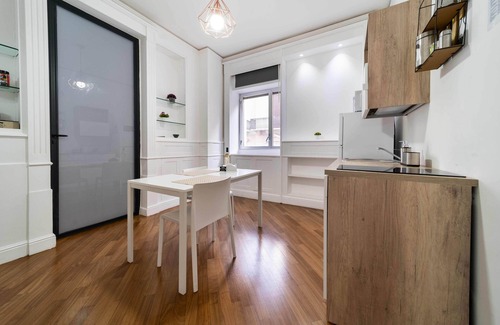 Bari City Centre House | DANTE 138 CLASS ROOMS & APARTMENTS