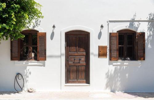 Pacheia Ammos House | Daphne's Konaki in Pachia Ammos