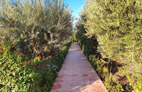 Oulad Hassoune Villa | Dar Lalla Mhalla - Superb Villa 975m2 - 5ch - Domaine 2Ha palmeraie