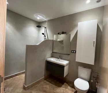 Moulay Bouzarqtoune House | Dar'S