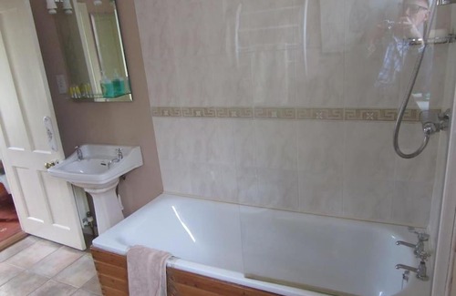 Londonderry House | Darcus Cottage