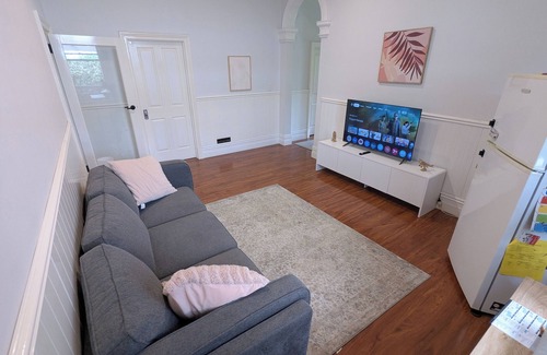 Collinswood House | Darcy House. Location and Space, wiht everything at your doorstep.