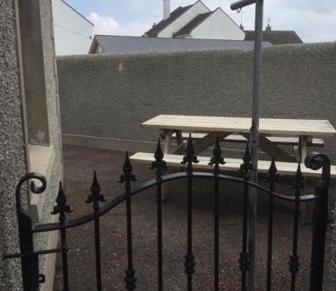 Ballymoney House | Dark Hedges Cottage