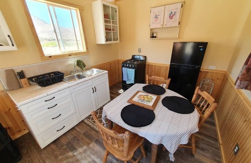Weldon Cabin | Dark skies and 90 acres of nature - Glamping Pods/Tiny Houses near Lake Isabella