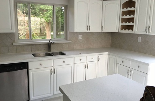 Boca Raton Cottage | Darling Cottage in East Boca close to beach, restaurants, and shopping