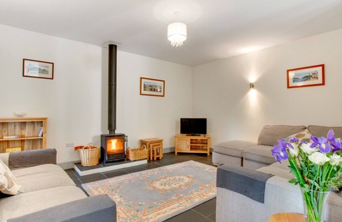 Liverton House | Dart Cottage - Three Bedroom House, Sleeps 6