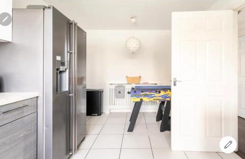 Dartford House | Dartford Terrace Lakefront