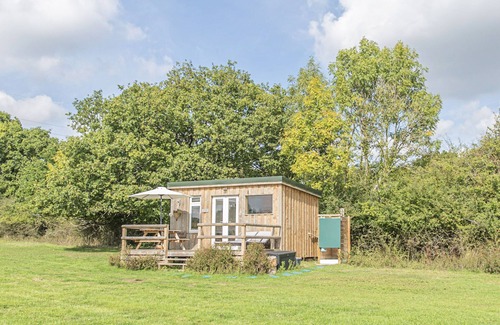Liverton Cabin | Dartmoor Family Cabin sleeps 2 adults , 2 children