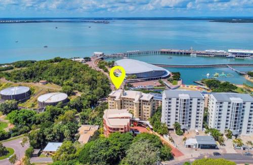 Darwin City Centre Apartment | Darwin Esplanade Walk to Waterfront Wines and Waves