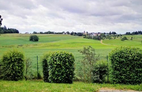 Mastershausen House | Das gelbe Landhaus