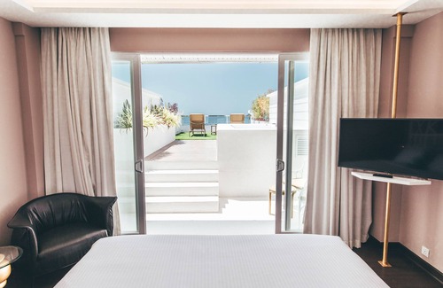 Pantai Tengah Hotel | Dash Resort Langkawi