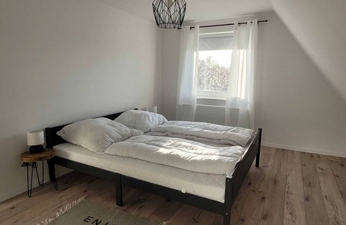 Drochtersen Apartment | Dat ole Faehrhus - Dat ole Fährhus