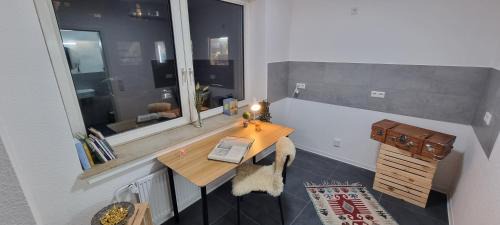 Mitte Apartment | Dattel City Hannover FeWo für 4 Personen Privat-Parkplatz 5G WLAN & 24/7 Kontakt