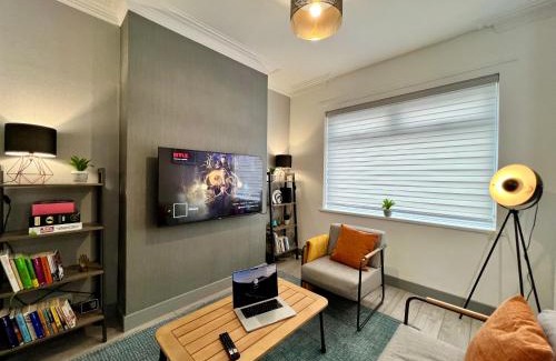 Cleethorpes House | Daubney House - Great for Contractors or Family Holidays