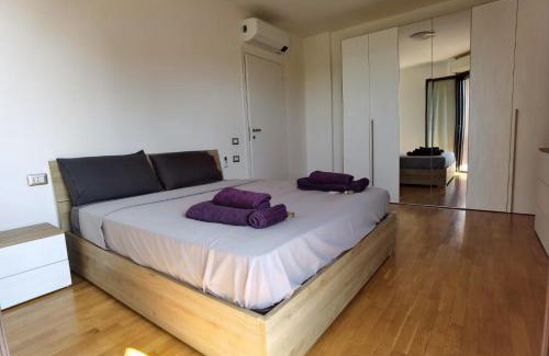 Rondinella - Baraggia - Restellone Apartment | Davide Host Sesto Suite Apartment