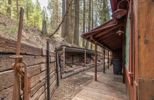 Sugar Pine Cabin | Davis Family Cabin