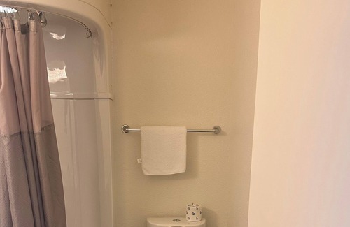 Davis House | Davis- Private one-bedroom with pool