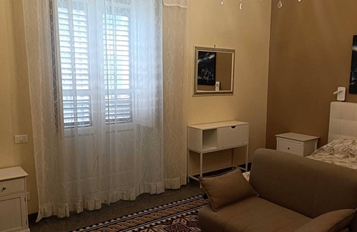 Palermo House | DayBreak B&B
