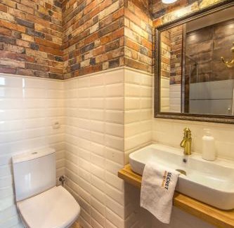 Khreshchatyy Yar Apartment | DayFlat Apartments Maidan Area