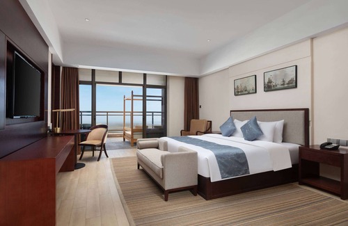 Gangkou District Hotel | Days Hotel By Wyndham Fangchenggang Bailang Beach