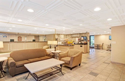 East Windsor Hotel | Days Inn by Wyndham East Windsor/Hightstown