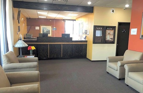 West Henrietta Hotel | Days Inn by Wyndham Henrietta/Rochester Area