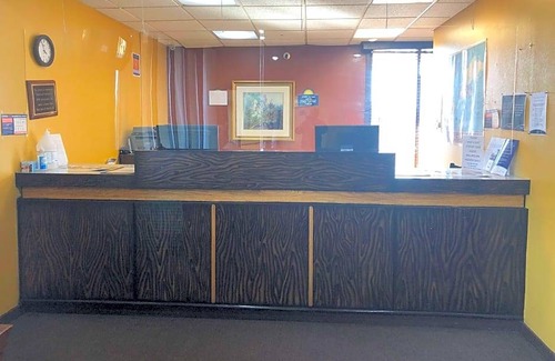West Henrietta Hotel | Days Inn by Wyndham Henrietta/Rochester Area
