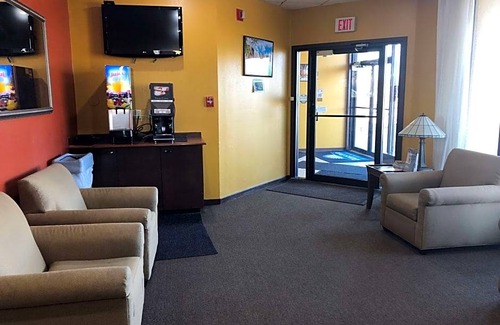 West Henrietta Hotel | Days Inn by Wyndham Henrietta/Rochester Area