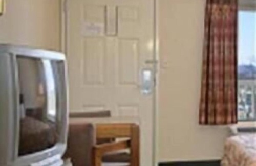 Sevierville Hotel | Days Inn by Wyndham Apple Valley Pigeon Forge/Sevierville