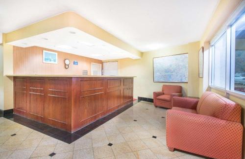 Arlington Heights Hotel | Days Inn by Wyndham Arlington Pentagon