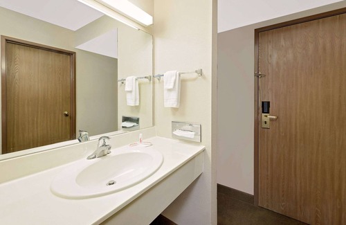 Boonville Hotel | Days Inn by Wyndham Boonville