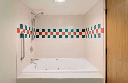 Boonville Hotel | Days Inn by Wyndham Boonville